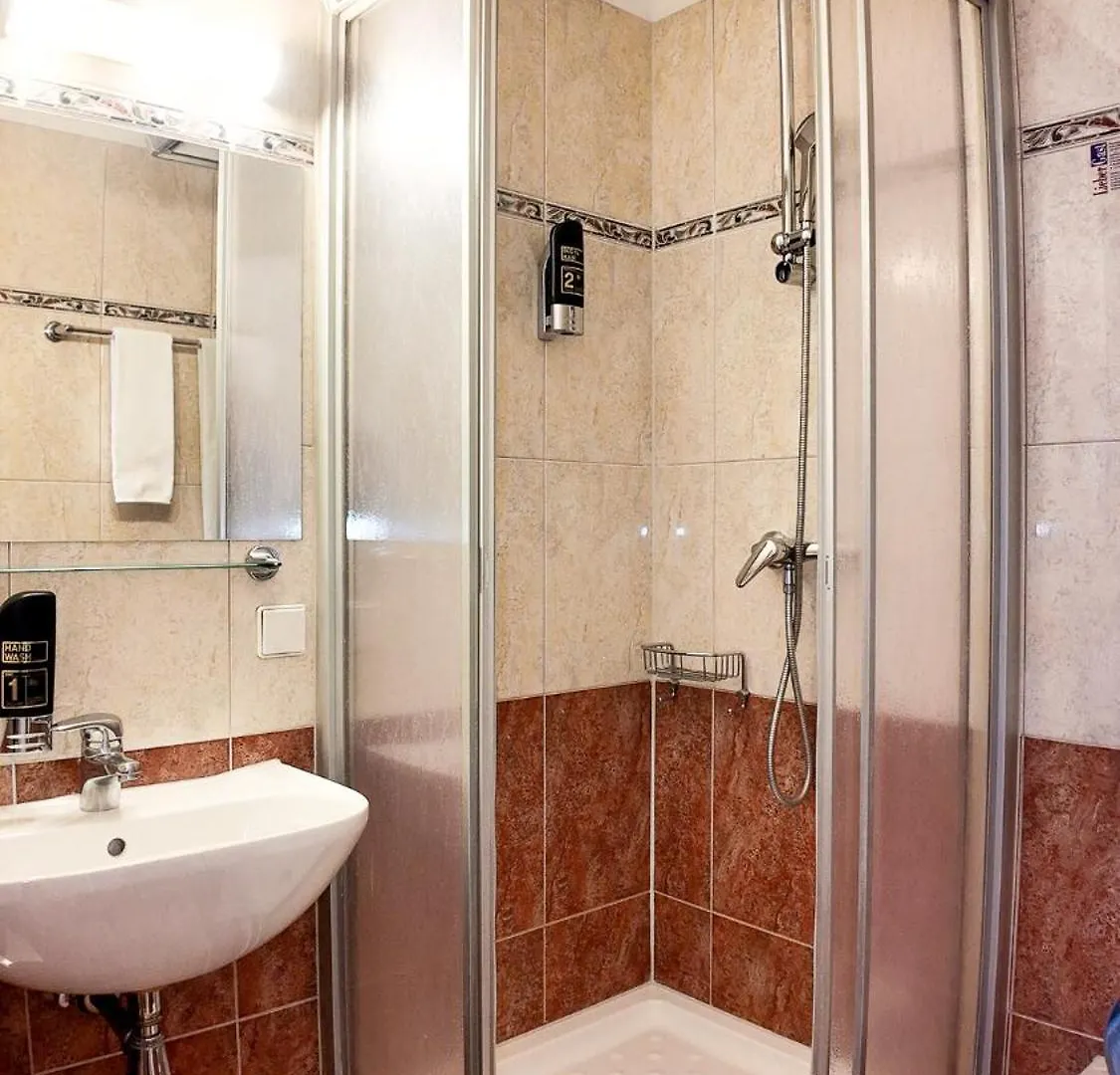 ***  Hpa Hotel Andreas Vienna Austria