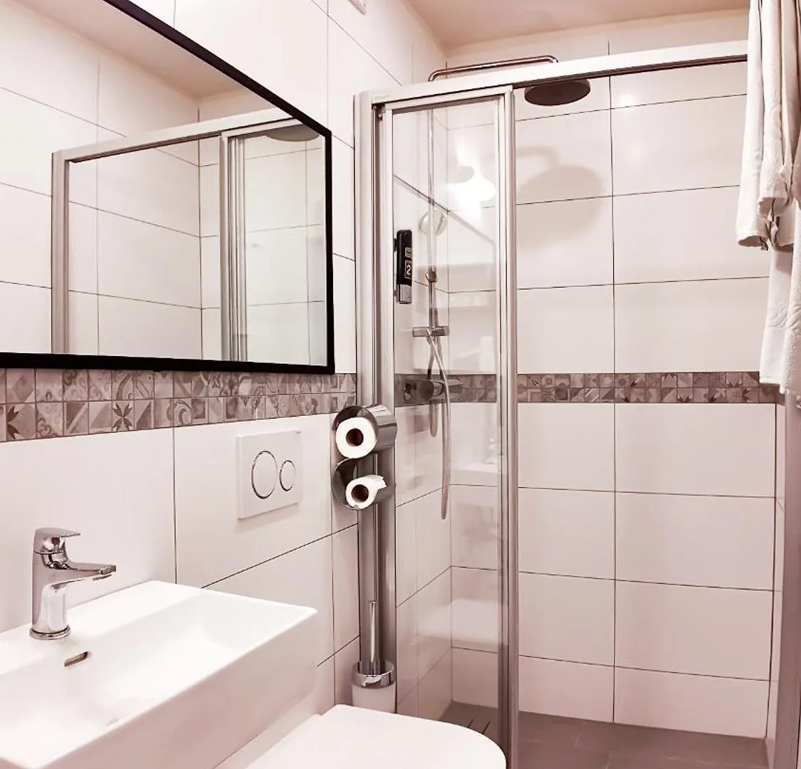 Hpa Hotel Andreas Vienna 3*,